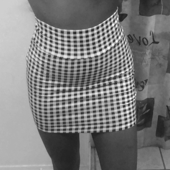 CHARLOTTE RUSSE mini skirt - Picture 2 of 2